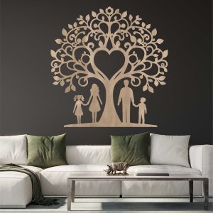 Семейно дърво от дърво за стената - баща, майка, дъщеря и син