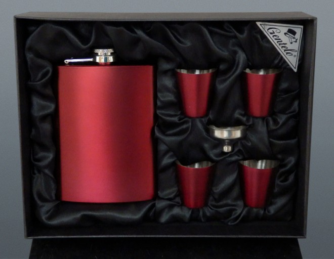 Комплект BURGUNDY 240 ml бутилка за пръски + 4 бр. чаши за шот от 35 ml